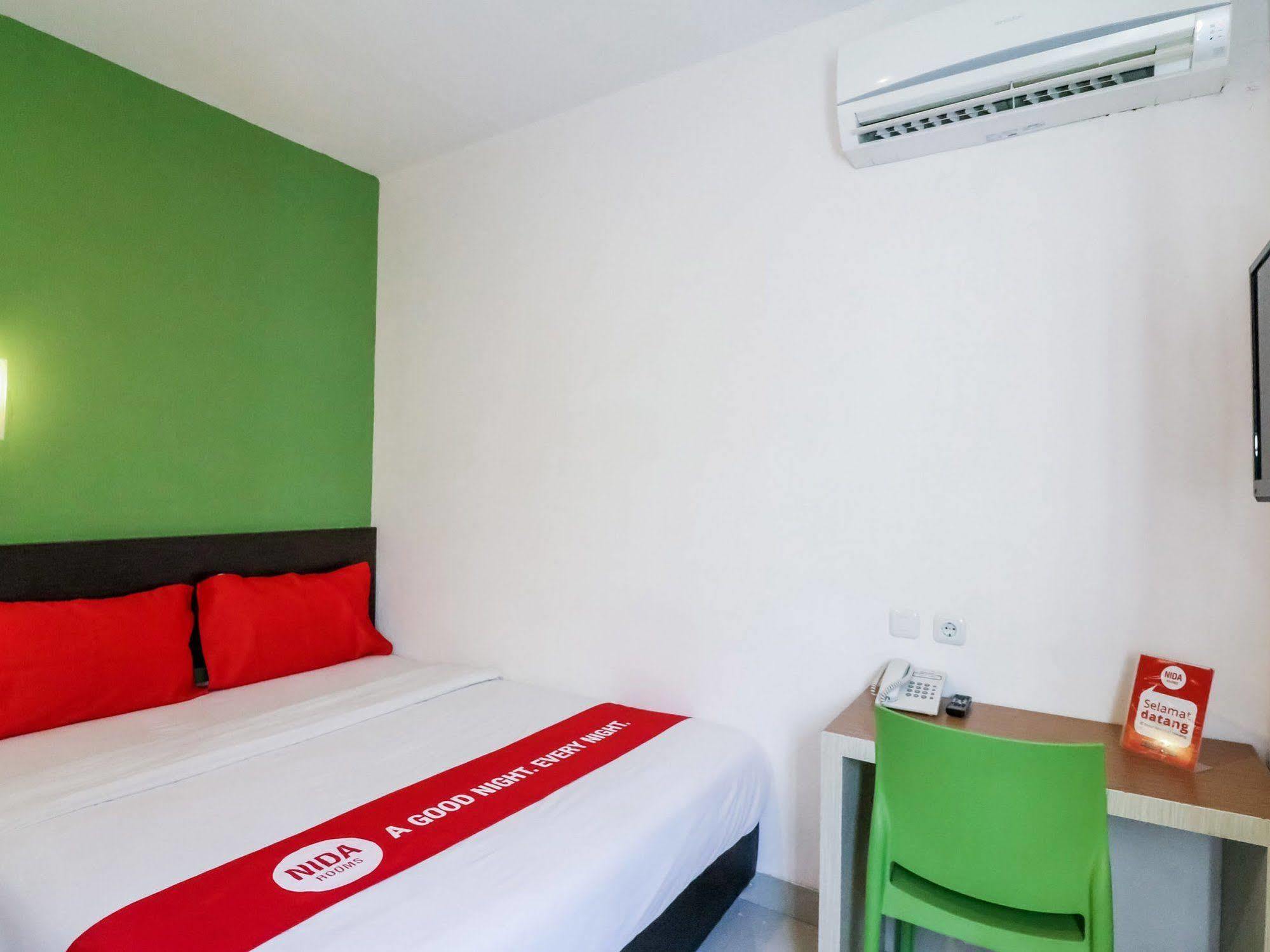 Nida Ahmad Yani Hotel