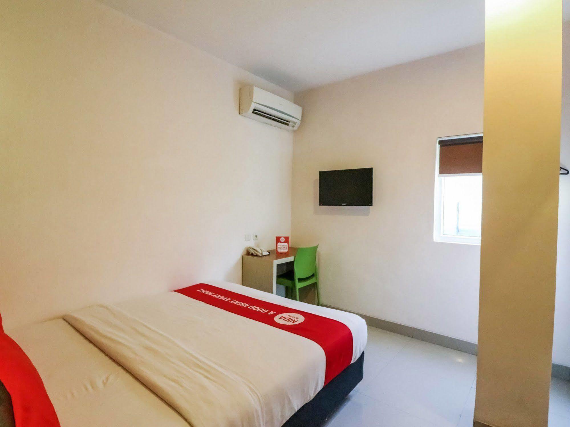 Nida Ahmad Yani Hotel